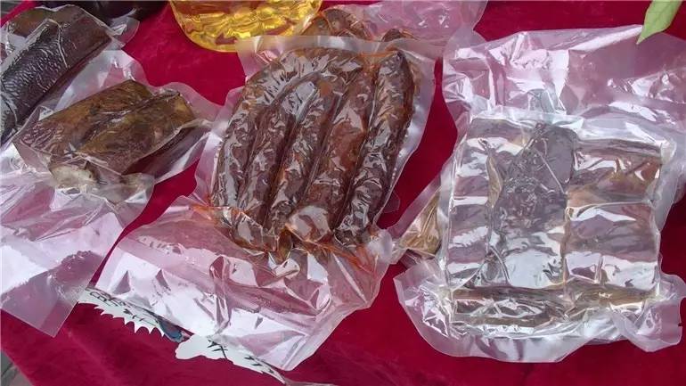 奉節(jié)美食文化節(jié)讓消費者一飽眼福 展我大美奉節(jié)之風(fēng)彩